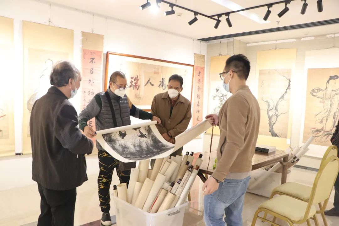 現(xiàn)場|花地藝拍2022秋拍預(yù)展現(xiàn)場盛況直擊，明日中國書畫專場開拍！