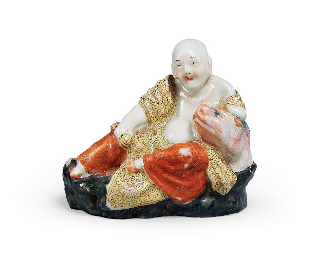清  粉彩戲獅羅漢瓷塑
