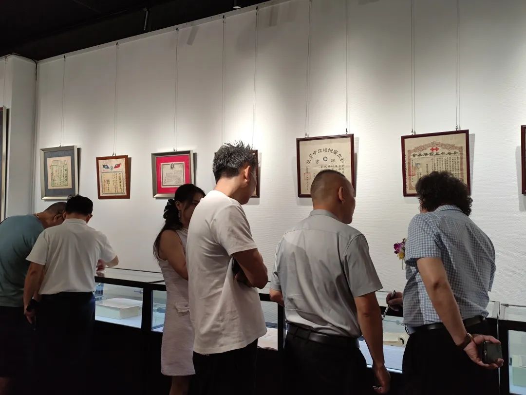 花地灣紙品交流會今日盛大啟幕！交流會還有一天，快來相約花地灣古玩城