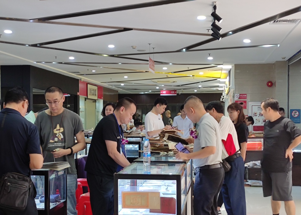 快訊|廣州花地灣首屆紙品收藏交流會圓滿收官，共期再會花地灣古玩城！